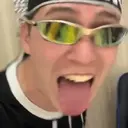 ஸ்டிக்கர்